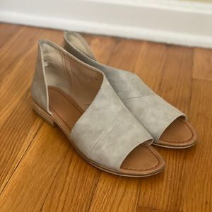 Great open toe flats